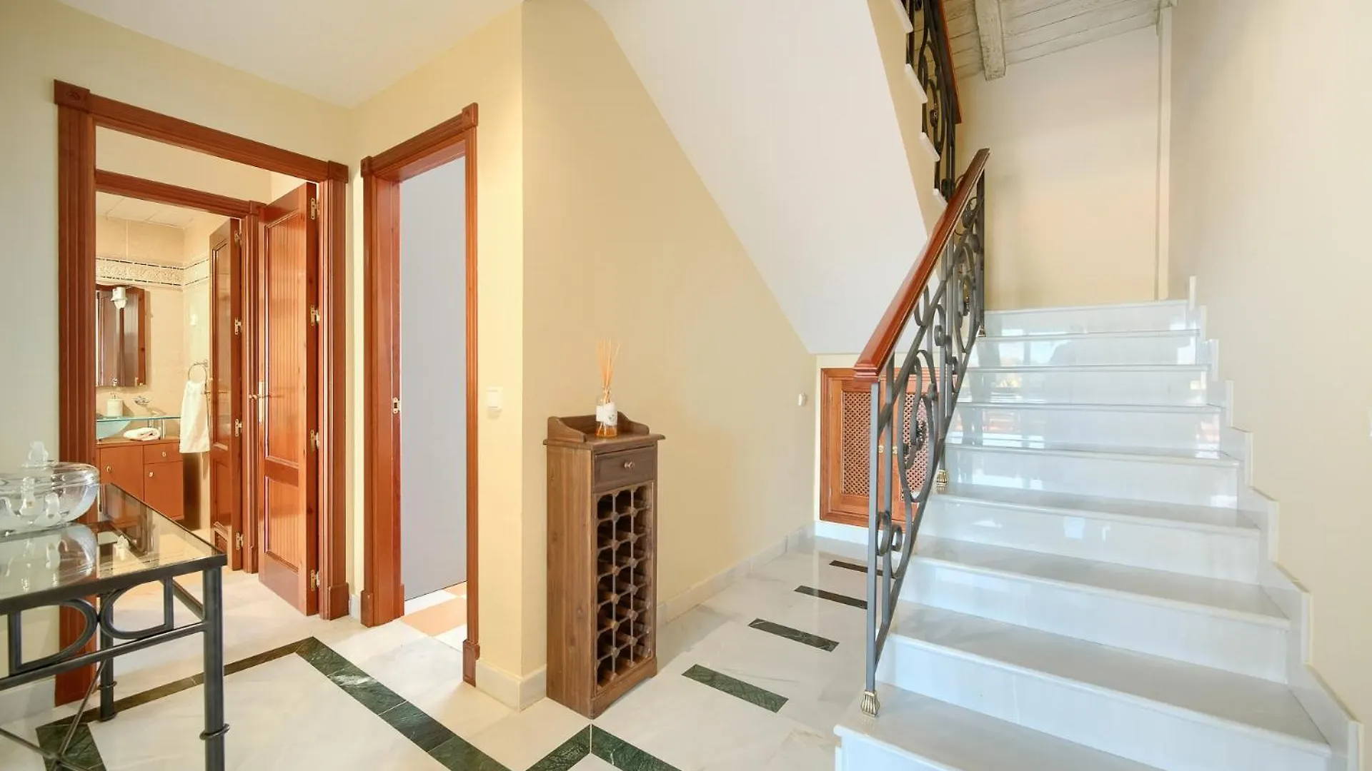 Cozy 3 Bed Duplex Apartment With Shared Swimming Pool In Nueva Andalucia Marbellac 0*,  Espagne